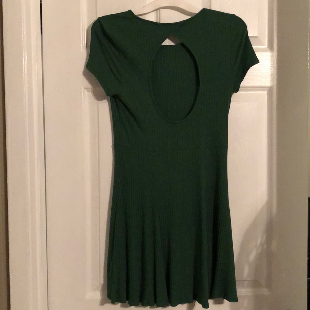 Backless Emerald Green Mini dress - Picture 4 of 4